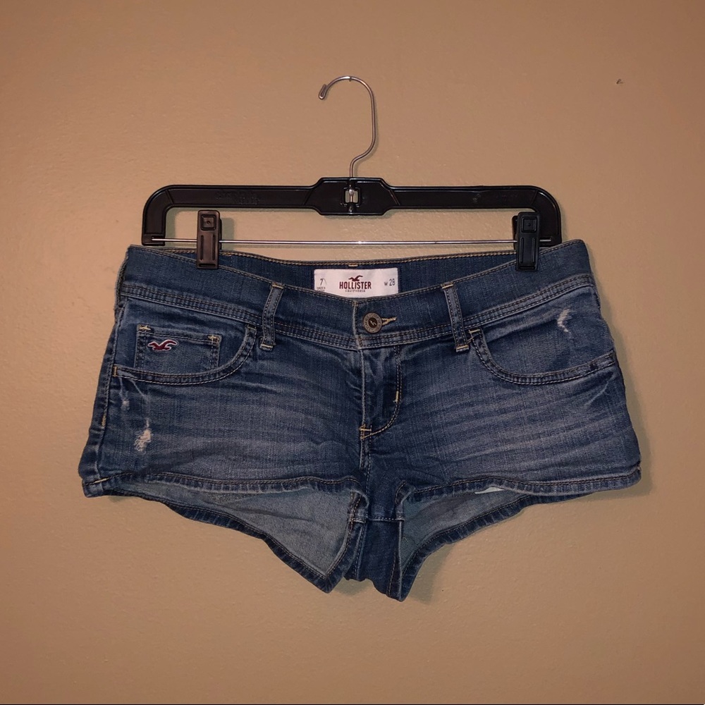 HOLLISTER Shorts